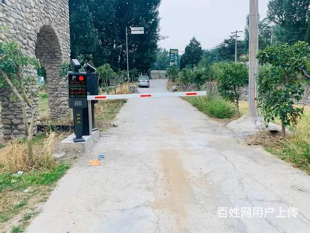 安阳直杆道闸 智能道闸 停车场道闸厂家 - 图片 1